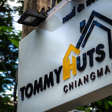 Hotel Tommy Huts à Chiang Mai Extérieur photo