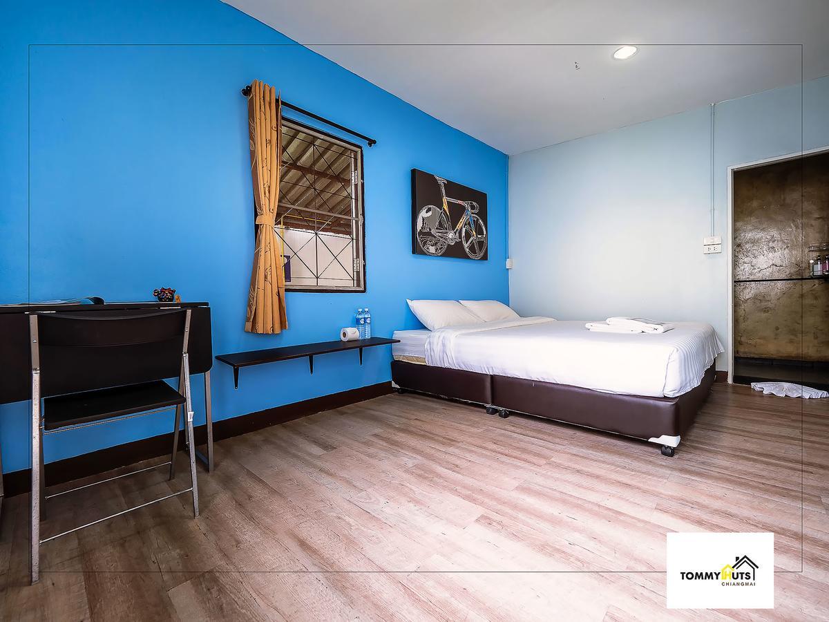Hotel Tommy Huts à Chiang Mai Extérieur photo