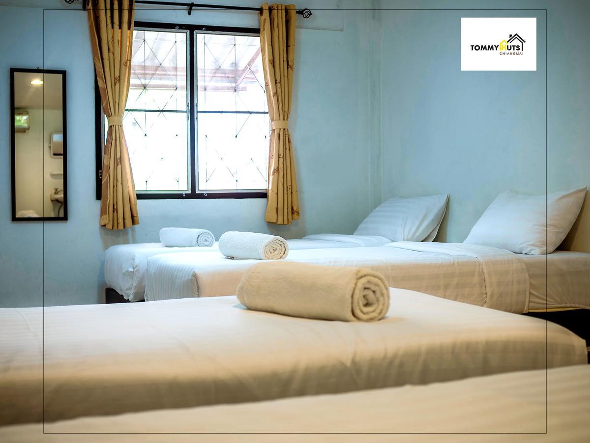 Hotel Tommy Huts à Chiang Mai Extérieur photo