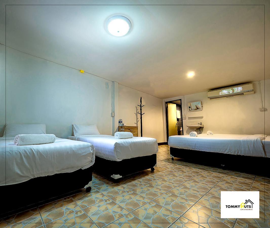 Hotel Tommy Huts à Chiang Mai Extérieur photo