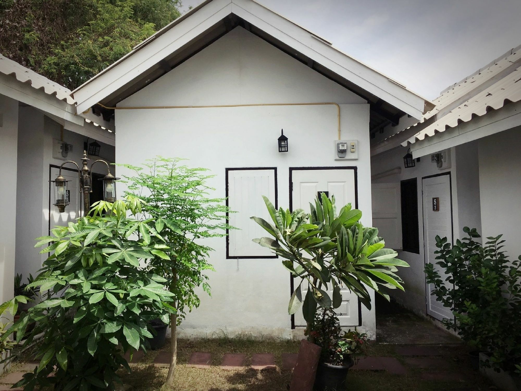 Hotel Tommy Huts à Chiang Mai Extérieur photo