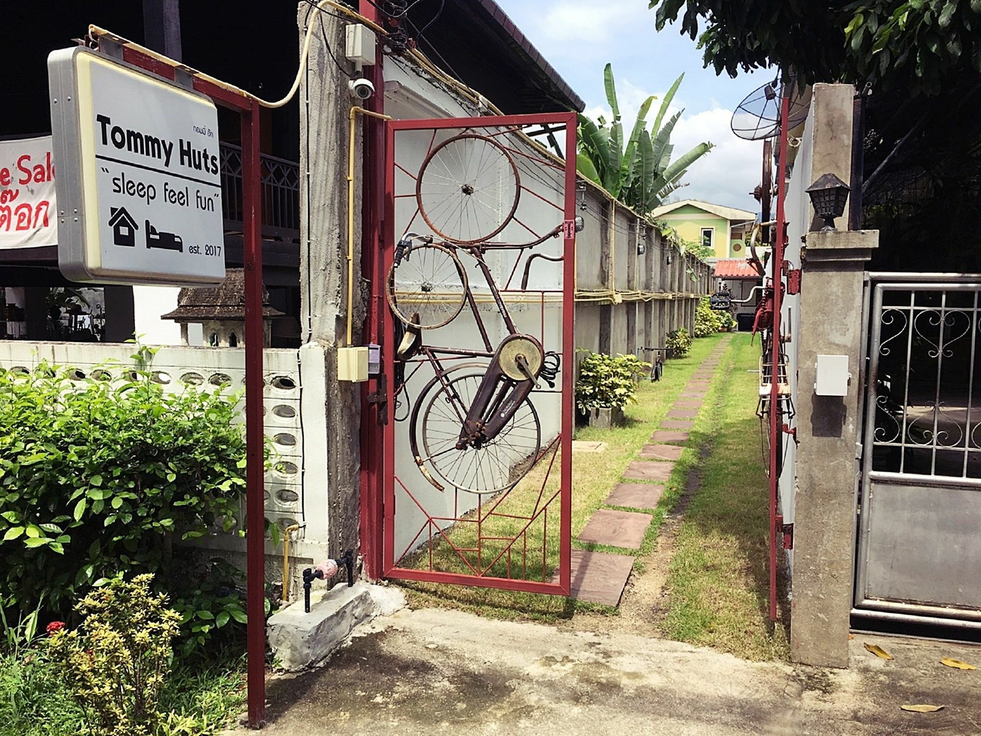 Hotel Tommy Huts à Chiang Mai Extérieur photo